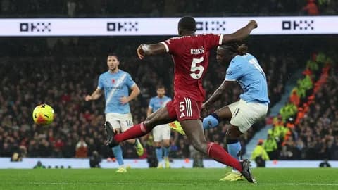 ผลบอลเมื่อคืน ลิเวอร์พูล บุกพ่าย แมนซิตี้ อันดับร่วง ศึกพรีเมียร์ลีก